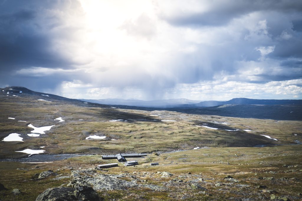 Sylarnas Fjällstation under regn